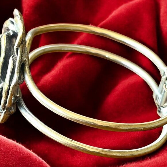 🌹 Vintage Silver Metal Rose Cuff Bracelet - Picture 8 of 10